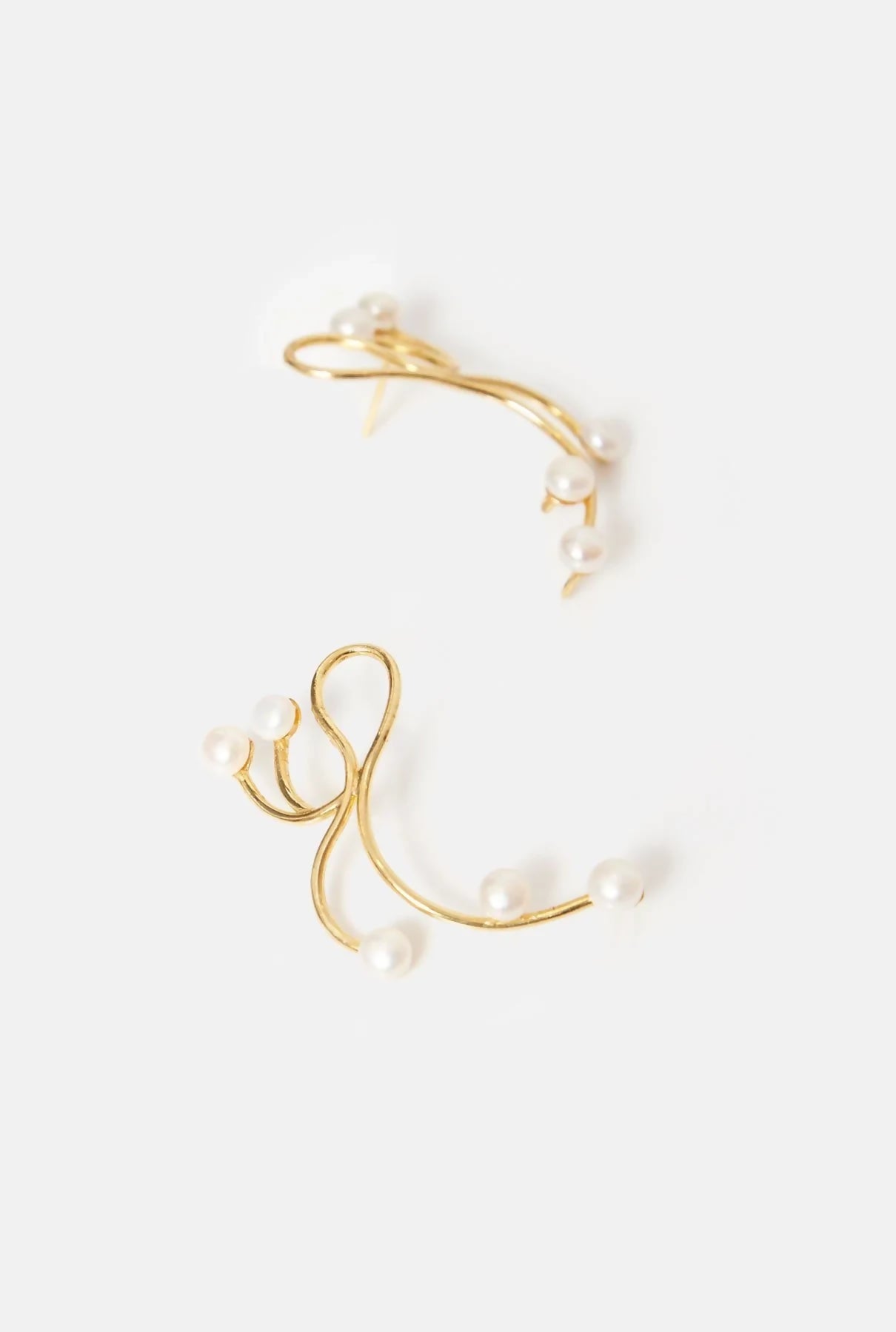 the-constellation-of-love-earrings-albert-coll-356179.jpg