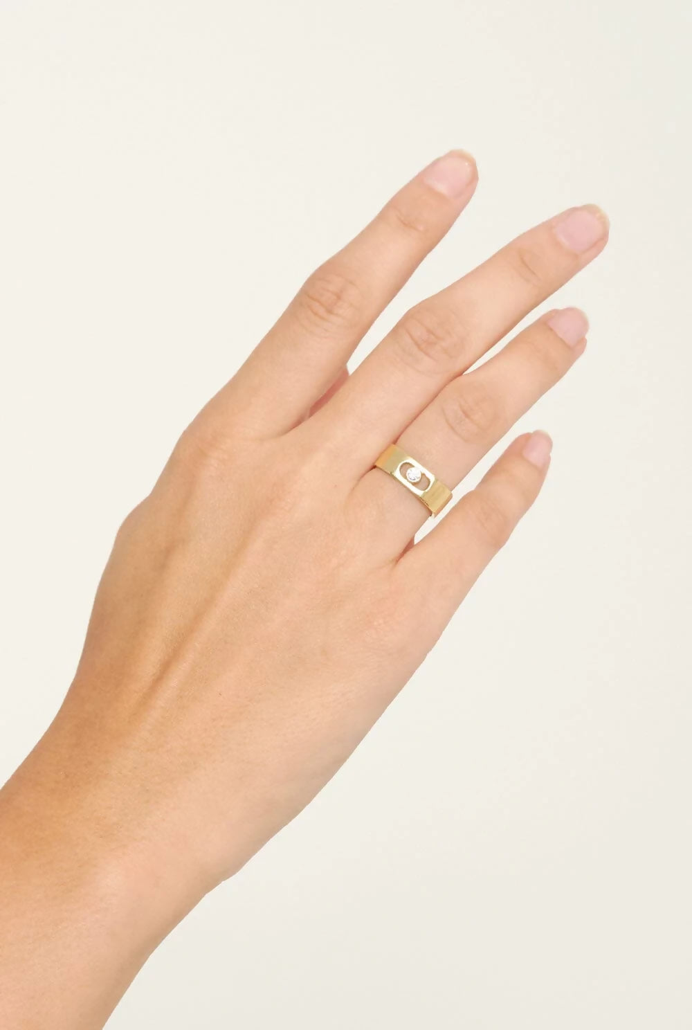 the-founding-pillar-ring-rings-albert-coll-360993.jpg-2