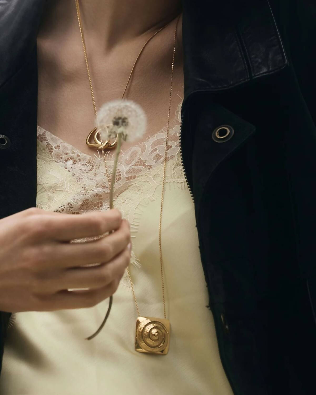 KEILOWA_GOLD_NECKLACE_02