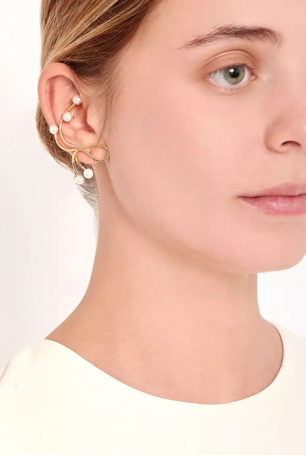 the-constellation-of-love-earrings-albert-coll-490409.jpg-3