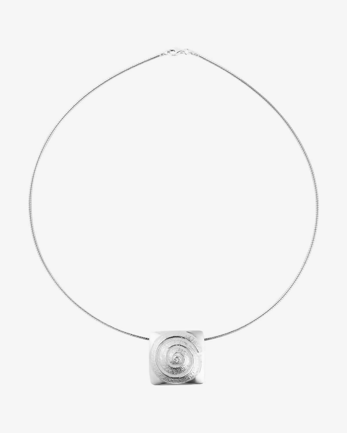 KEILOWA_SILVER_COLLIER_01