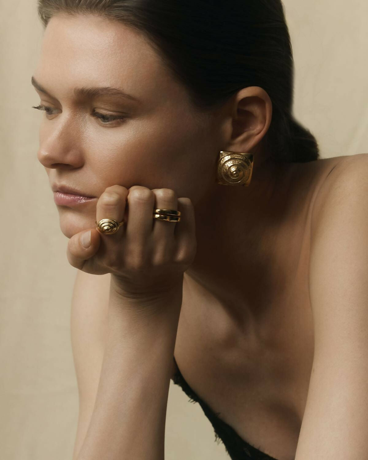 KEILOWA_GOLD_EARRINGS_02