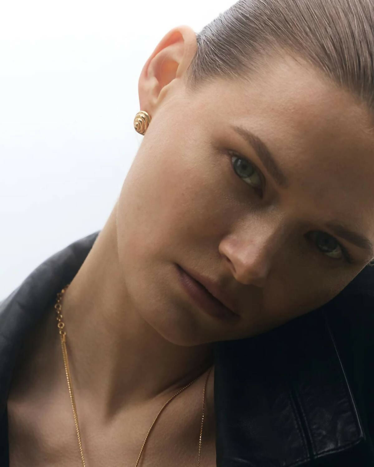 COIL_GOLD_EARRINGS_02