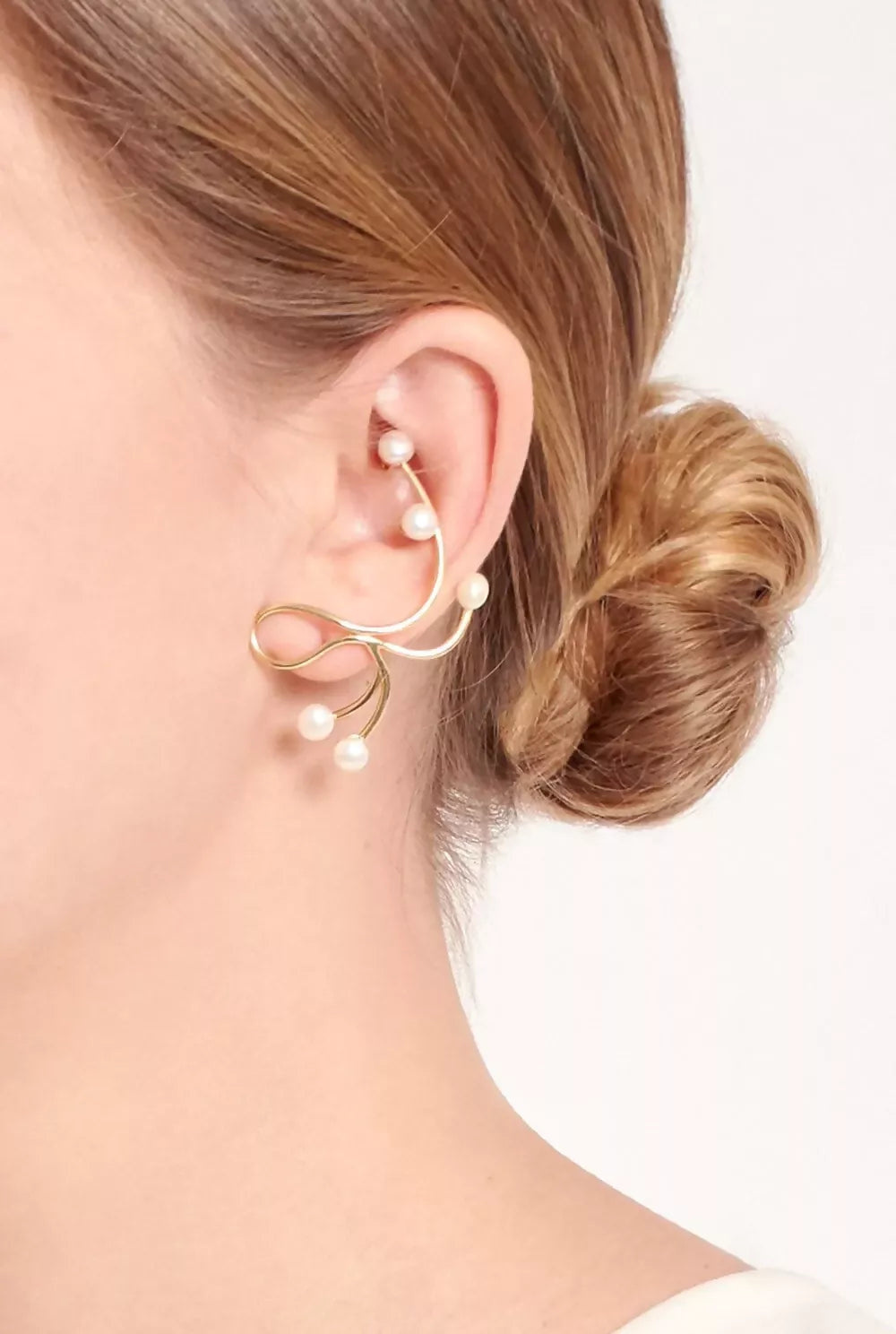 the-constellation-of-love-earrings-albert-coll-829174.jpg-2