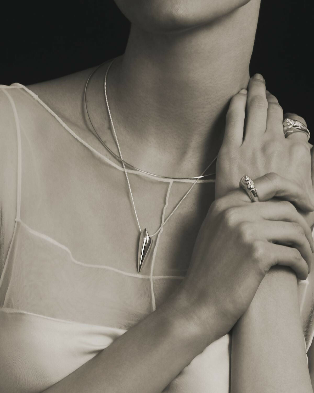 JULIA_SILVER_NECKLACE_03