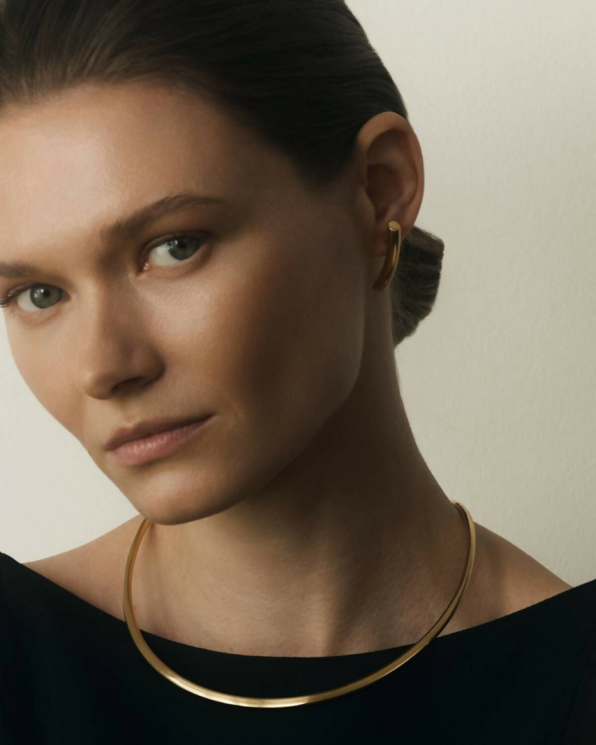 TUBE_GOLD_EARRINGS_03