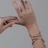 Bracelet Manchette Outline Lettre V - Armband - 14kt Gold Filled