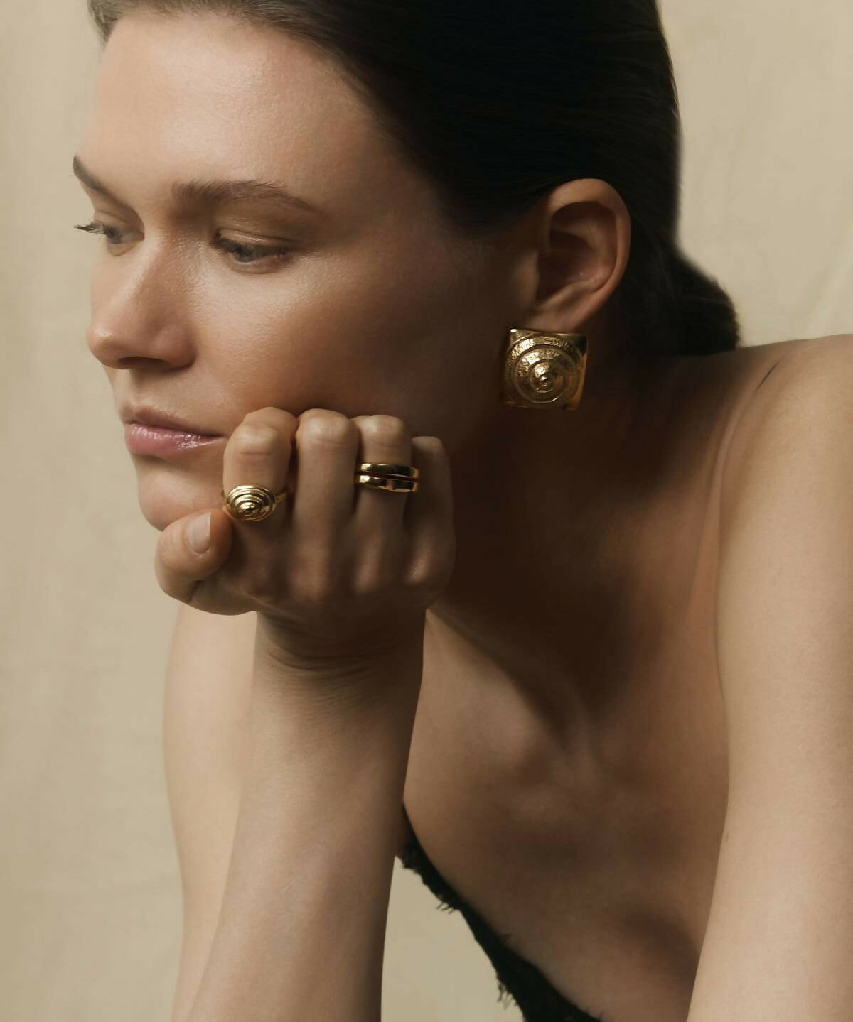 KEILOWA_GOLD_EARRINGS_02