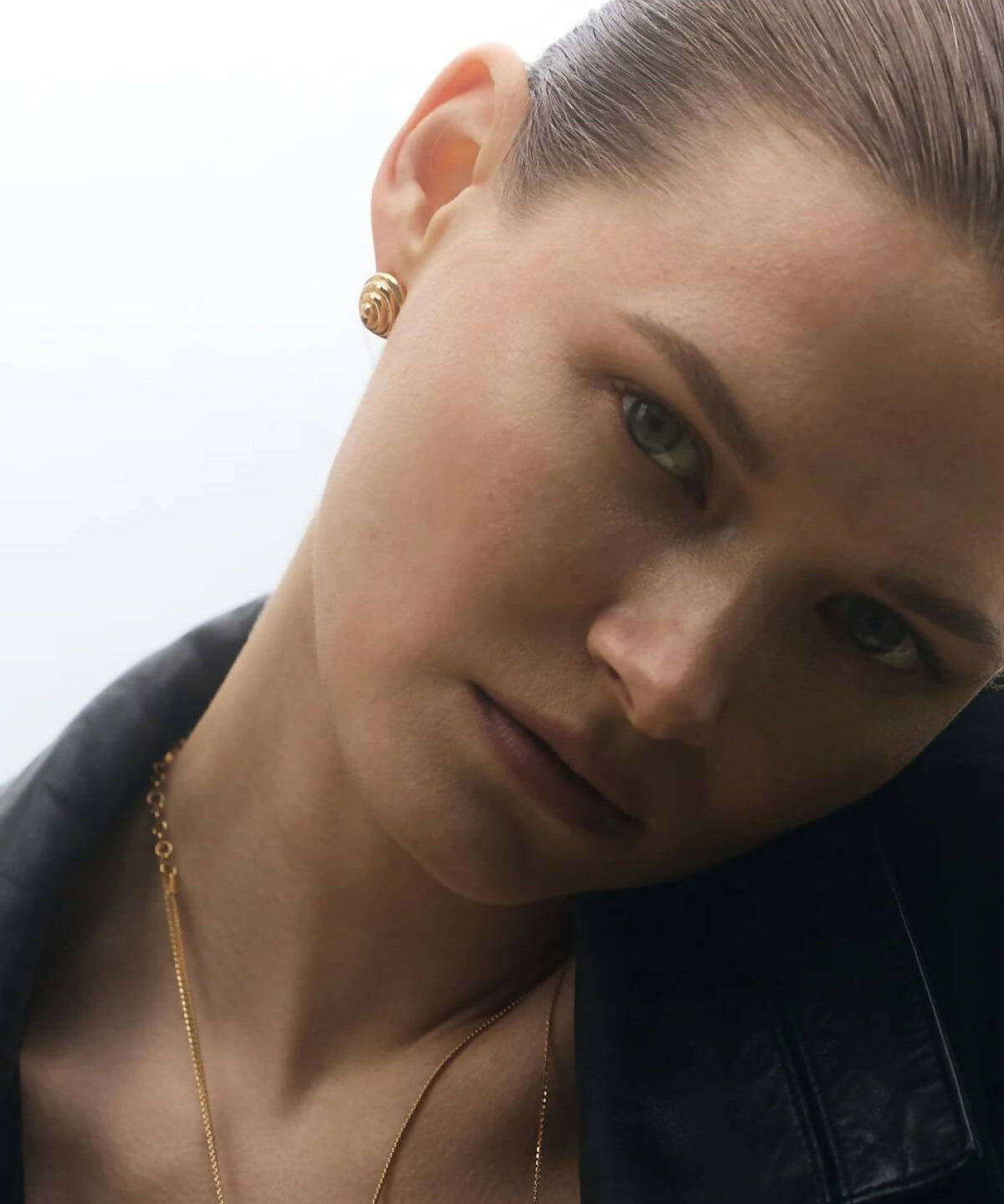 COIL_GOLD_EARRINGS_02