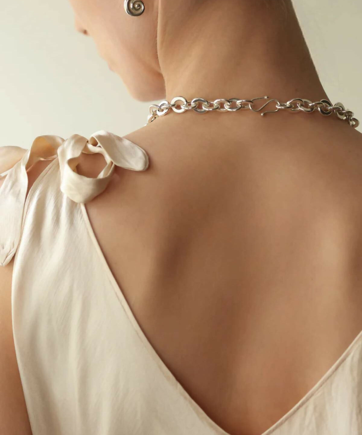 Together_silver_choker_02