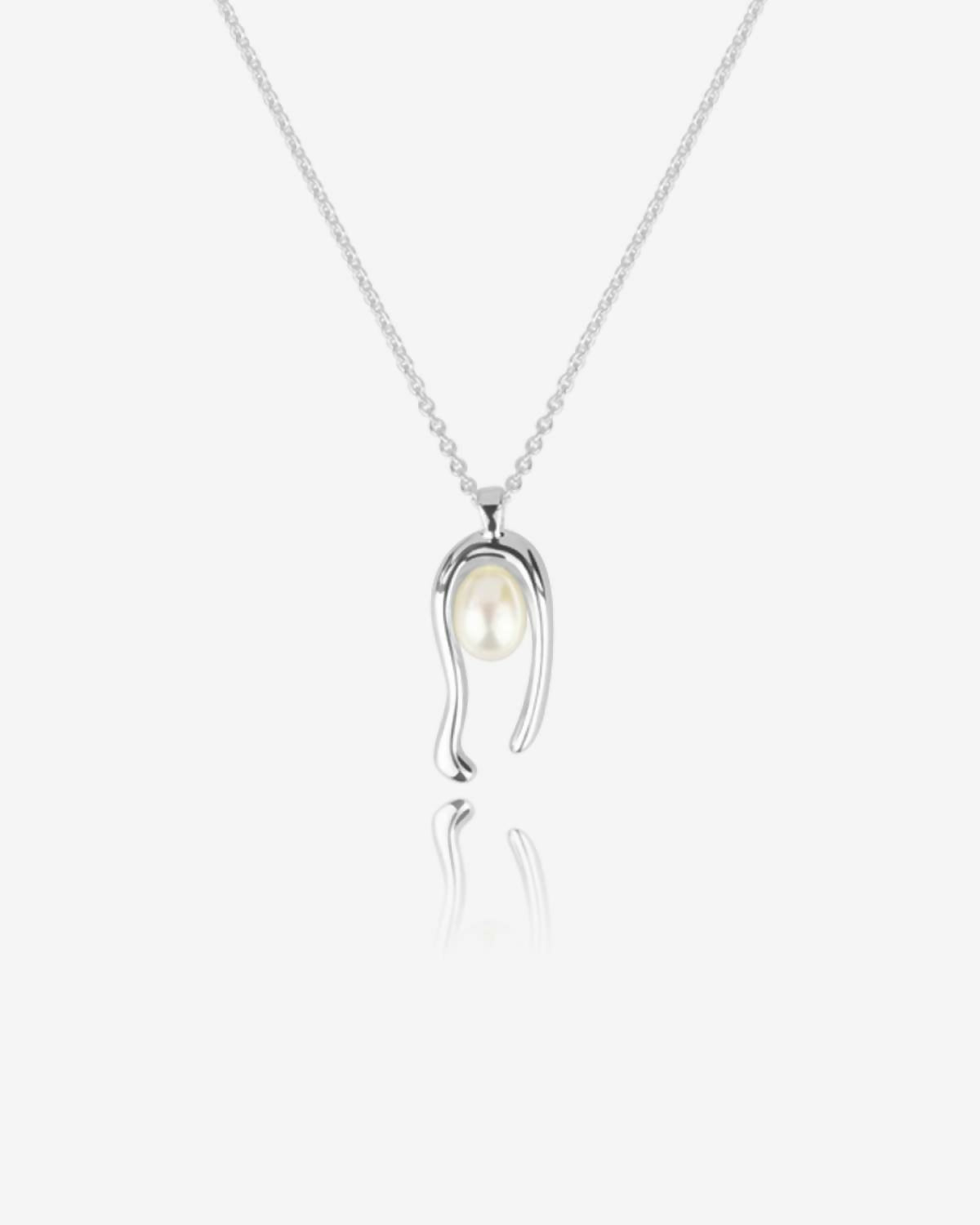 Batia Pearl Pendant_silver_01