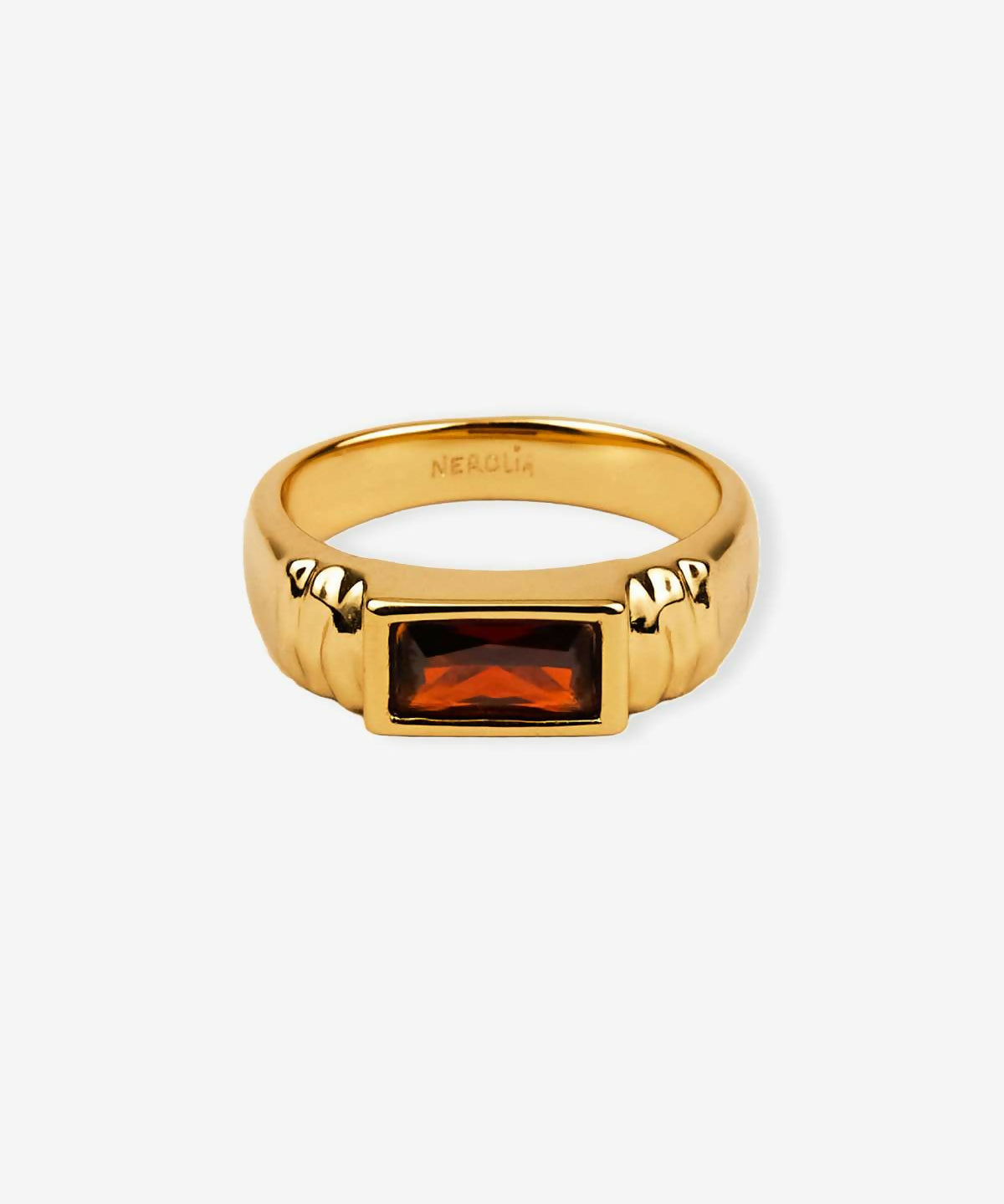 Garnet_ring_gold_03