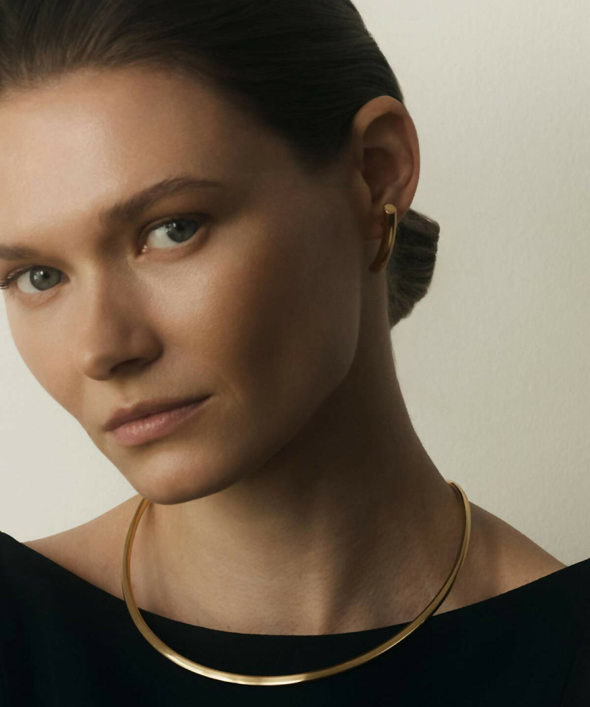 TUBE_GOLD_EARRINGS_03