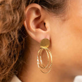 Classic Earring Brushed Round Triple Hoops Glow M - Ohrringe - 18k vergoldet