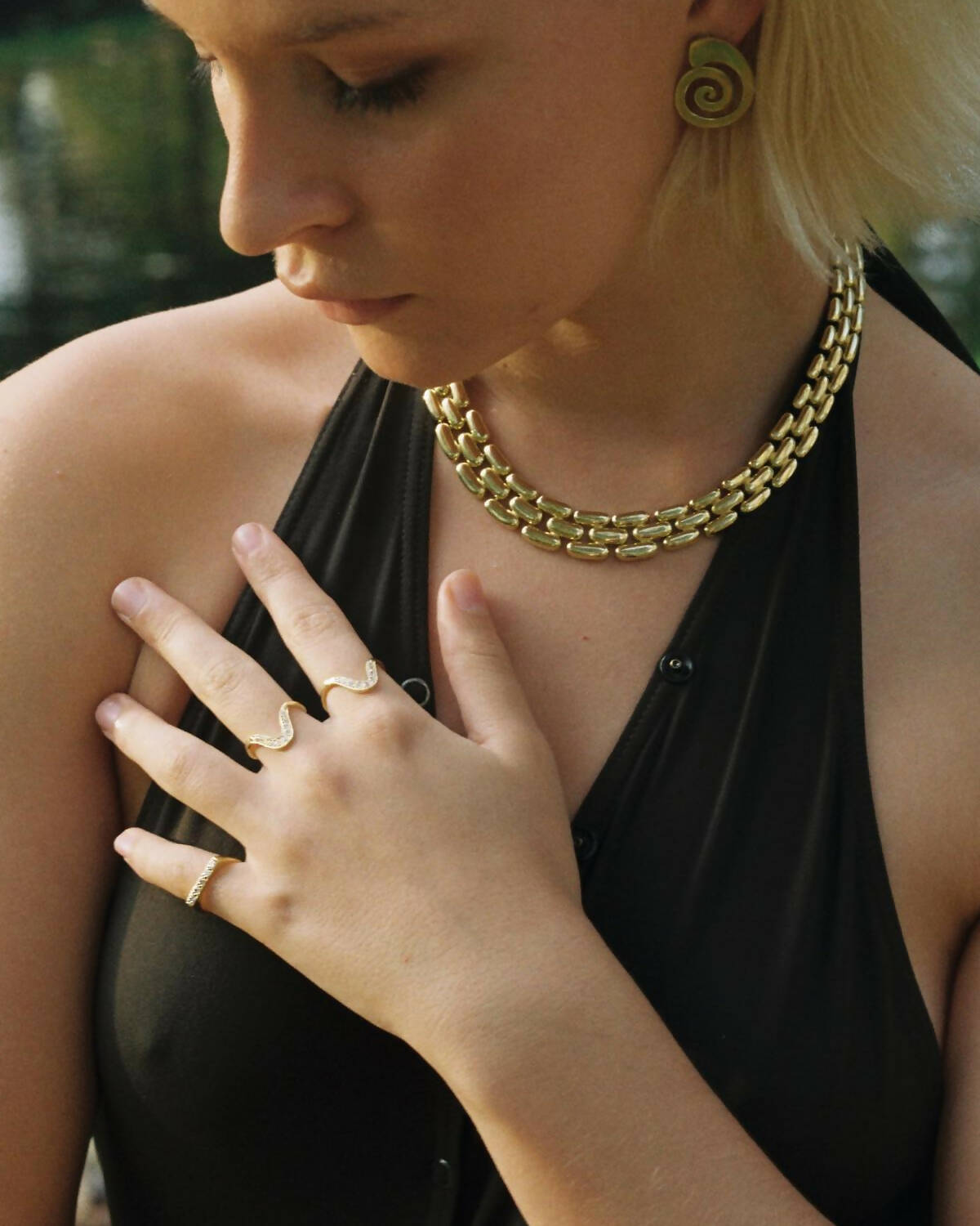 the-lovers-ring-rings-albert-coll-02